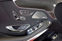 Fahrzeugabbildung Mercedes-Benz S 63 AMG Cabriolet 4Matic 360° Sitzlima HuD ILS