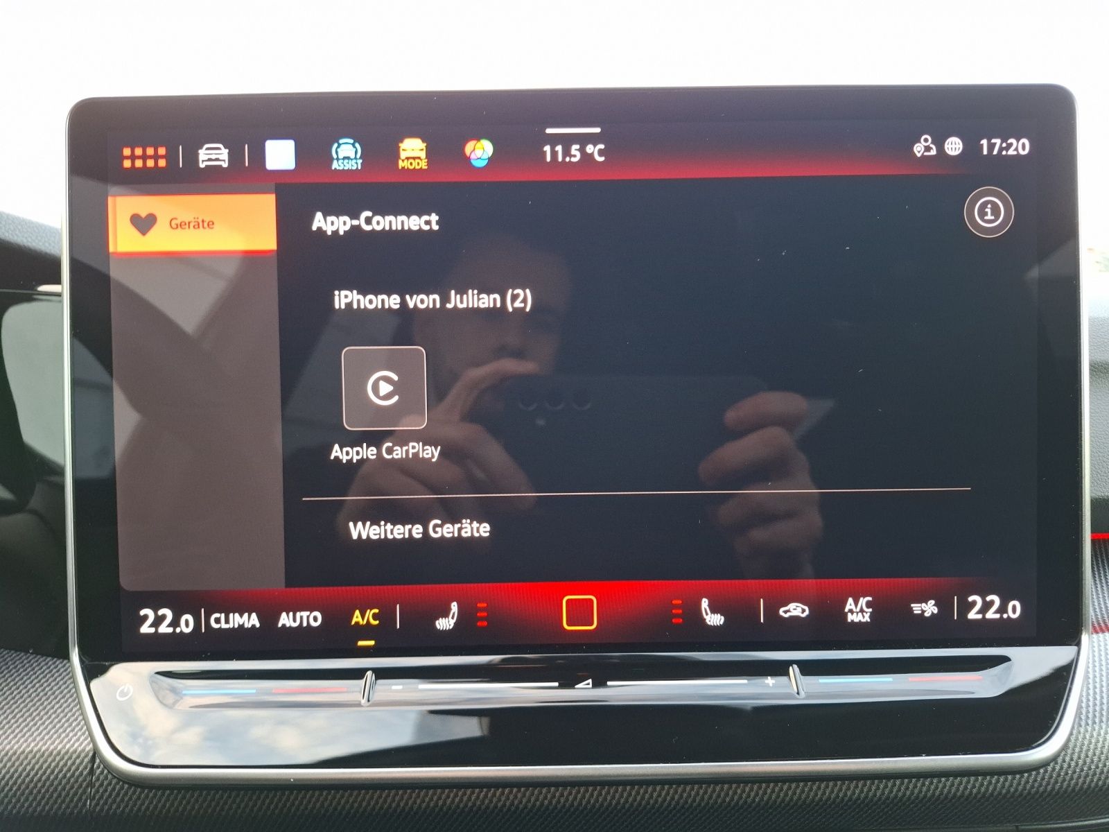 Fahrzeugabbildung Volkswagen Golf VIII Variant TSI R-Line Matrix Navi AID ACC