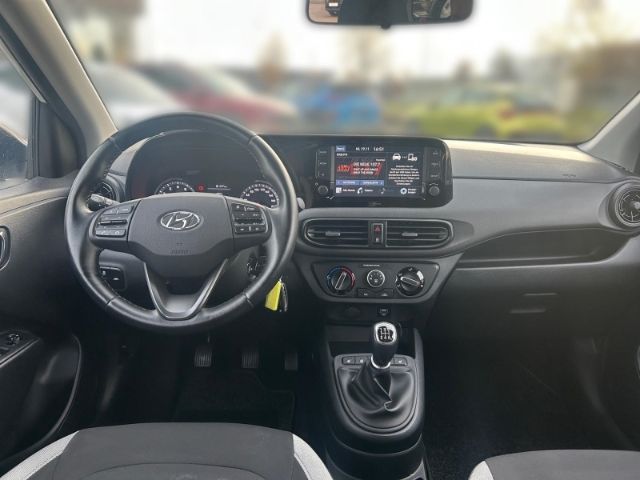 Fahrzeugabbildung Hyundai i10 Edition 30 Apple CarPlay Android Auto DAB SH