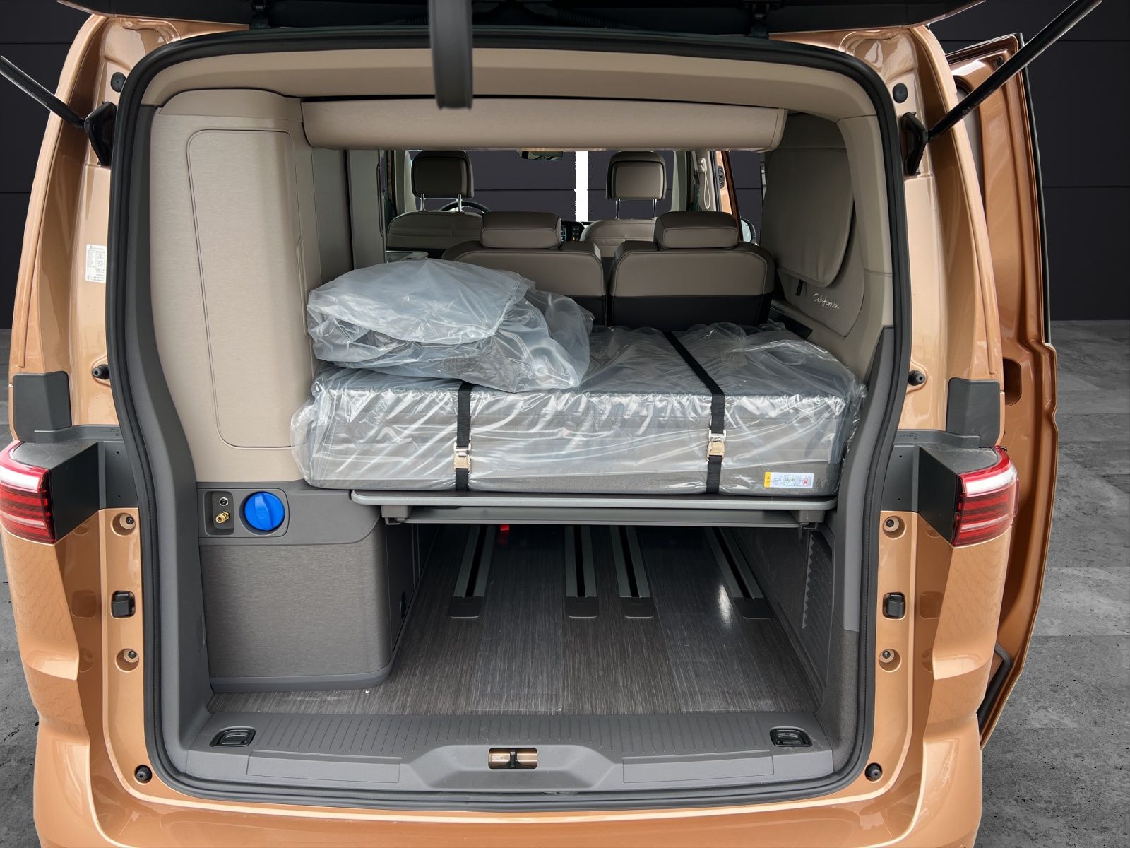 Fahrzeugabbildung Volkswagen T7 California Ocean TDI 7-DSG NAVI STANDH. DCC R