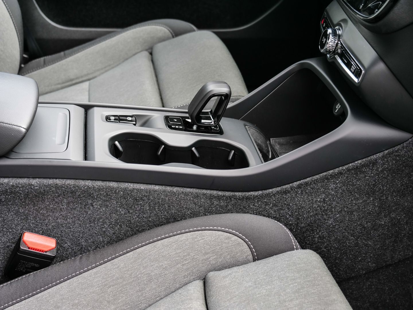 Volvo XC40 Core 2WD T2 EU6d Navi Digitales Cockpit Sou foto 16