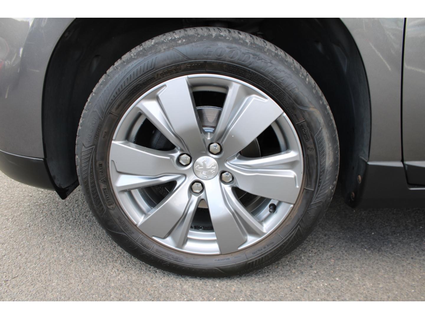Peugeot 2008 Active BlueHDI 100 *1.Hand + scheckheftgepf