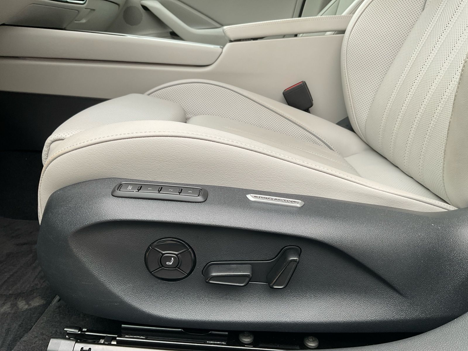 Volkswagen Passat - Bild 20