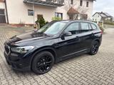BMW X1 xDrive 20 d Sport Line,8fach,AHK,HUD,RFK,LED, - BMW X1: 1.8