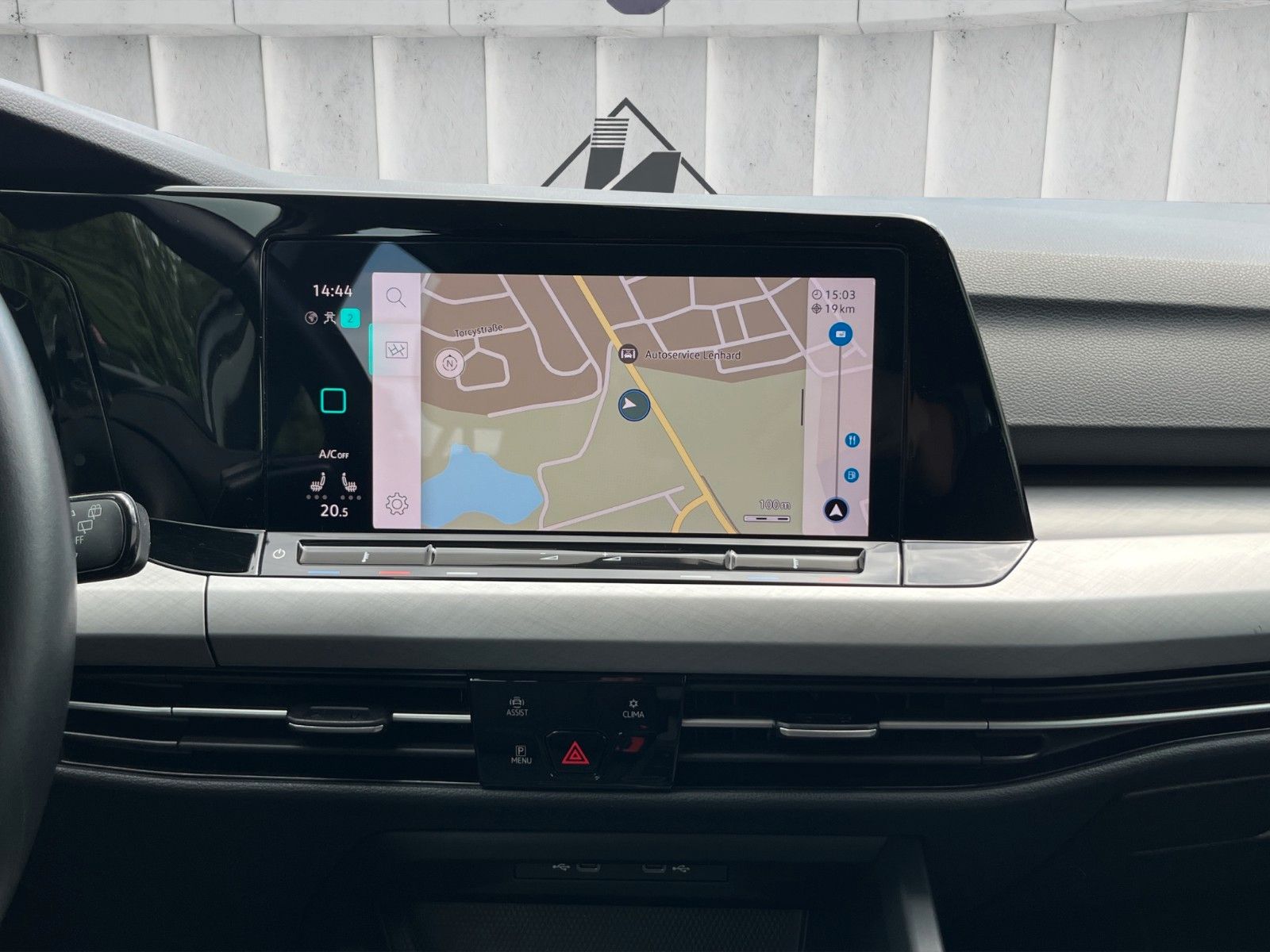 Fahrzeugabbildung Volkswagen VIII*DSG*LED*SHZ*NAVI*ViCo*PDC**