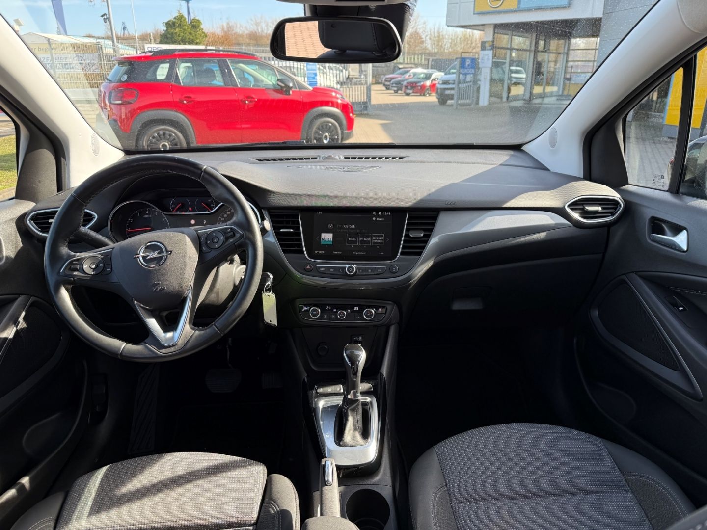 Fahrzeugabbildung Opel Crossland Elegance 1.2 Sitzheizung+Lenkradheizun
