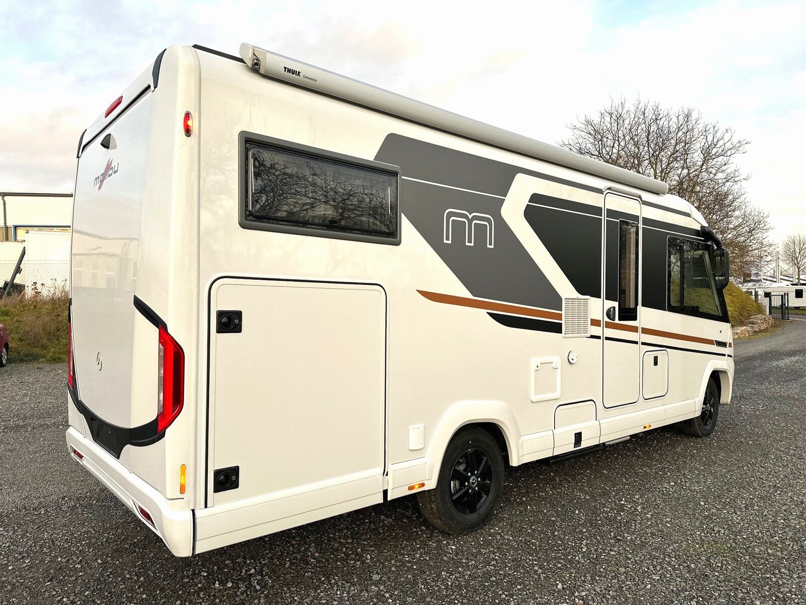 Fahrzeugabbildung Malibu I 470 RB LE K comfort Mercedes 2026 Assistenz
