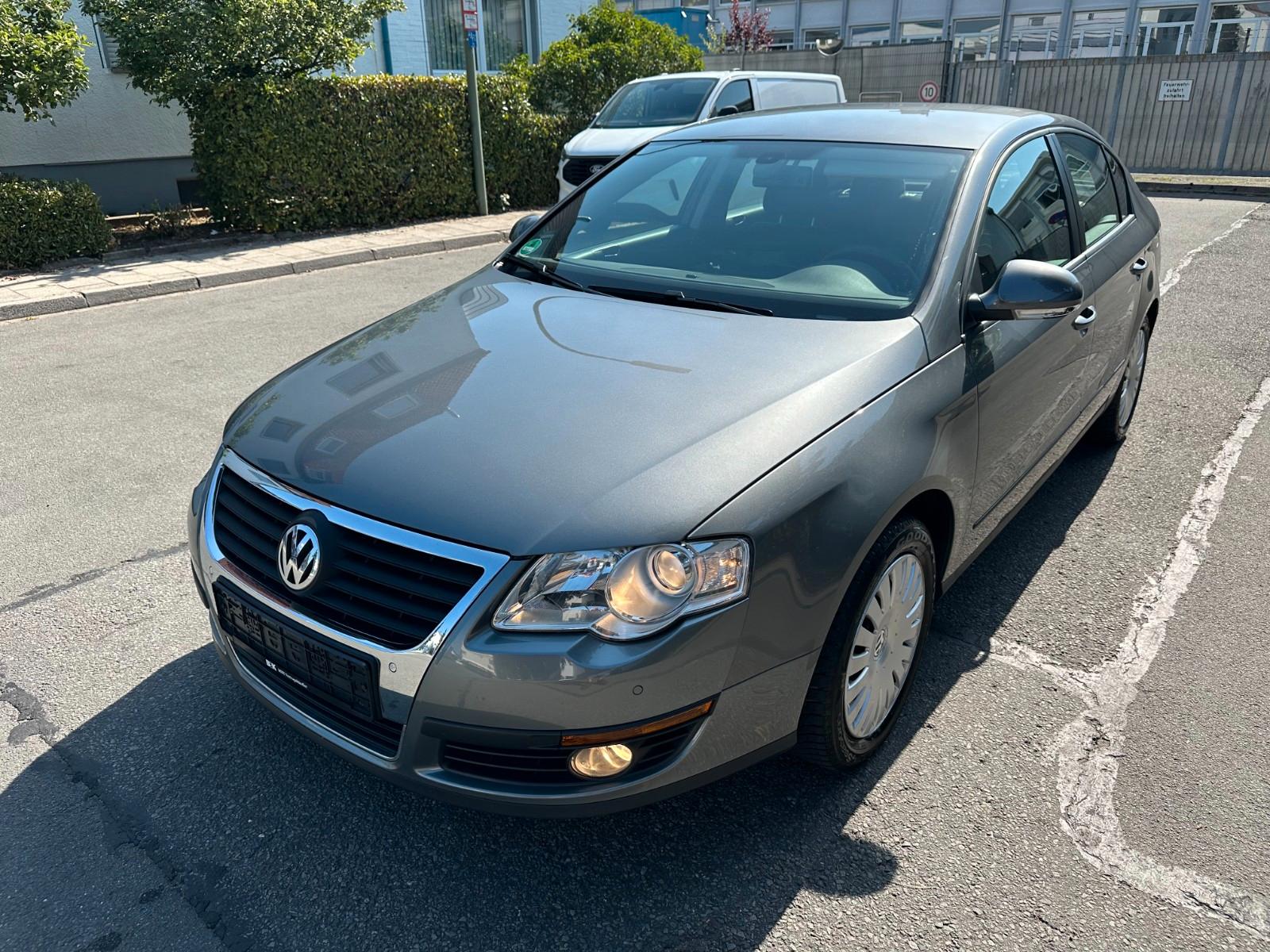 Volkswagen Passat 1.6 TRENDLINE KLIMA TEMPOMAT AUTOMATIK