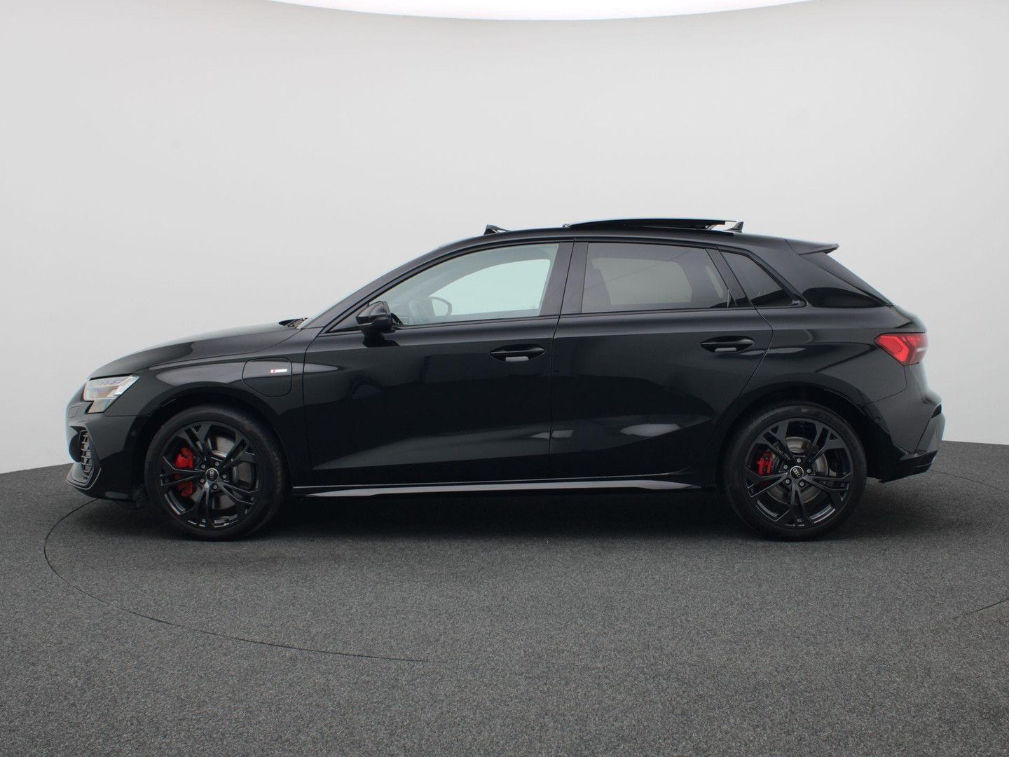 Audi A3 Sportback 45 TFSI e S-line 272PS S-Tronic Pan imagem 2