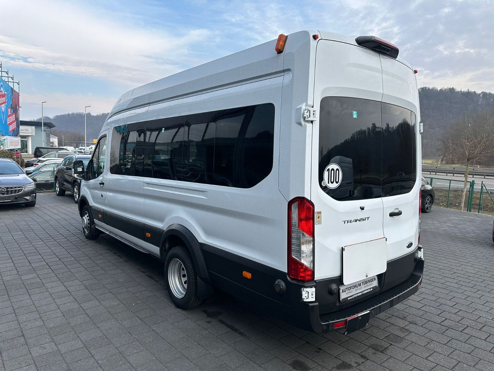 Fahrzeugabbildung Ford Transit 460 L4H3 MiniBus*17 Sitzer*ACC*KLIMA