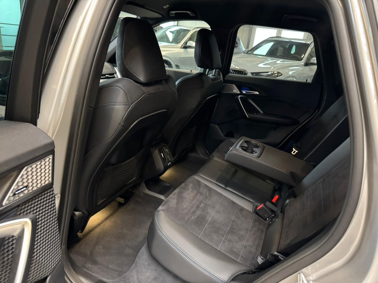 BMW X1 xDrive30e M SPORT LUXURY SHADOW FULLY foto 4