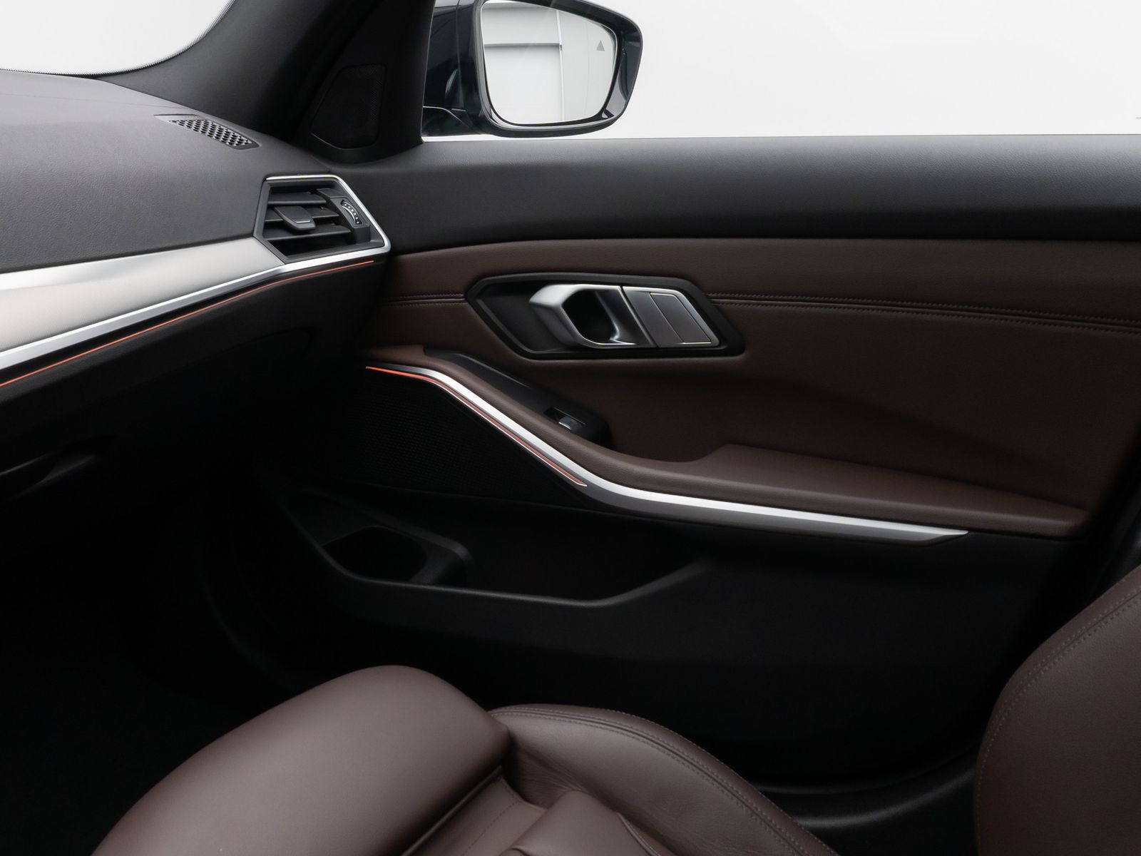 Fahrzeugabbildung BMW 320d M Sport Panorama Laser Kamera DAB HiFi 19"