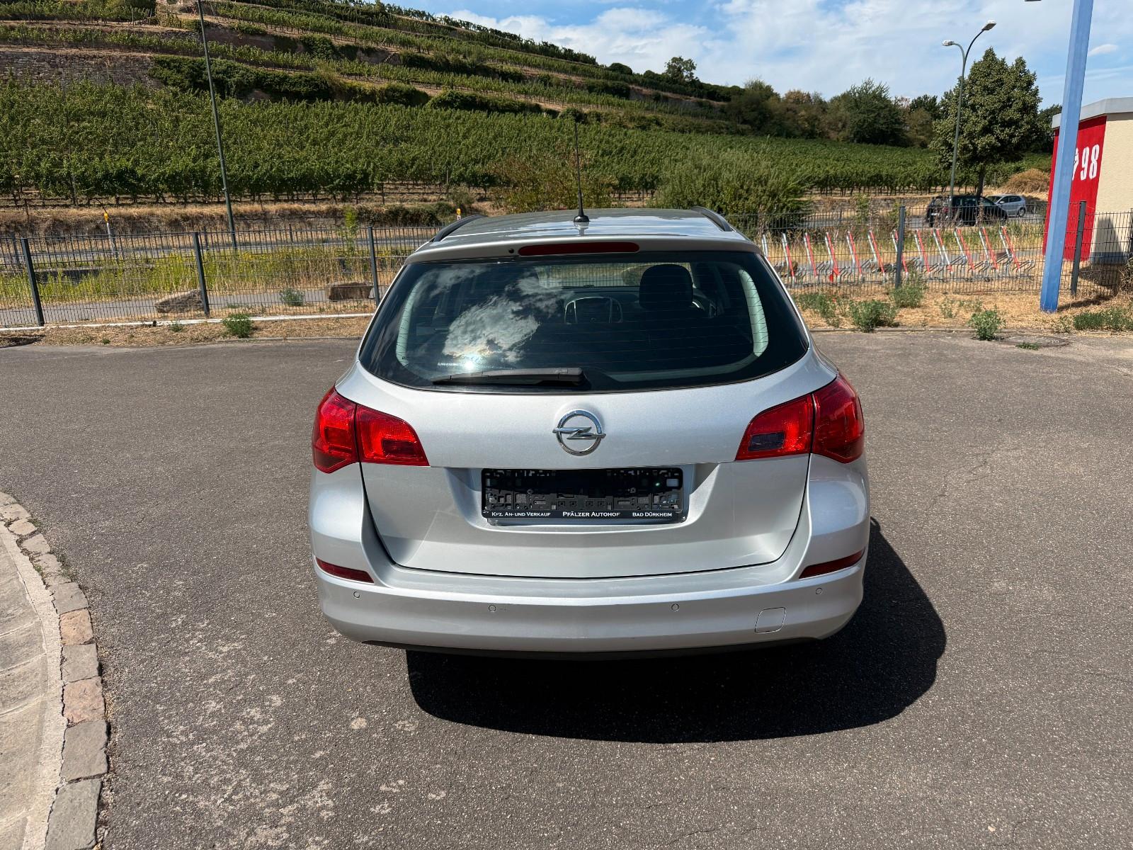 Opel Astra 2010 — engine 1.398 cm³, 101 HP (74kW)