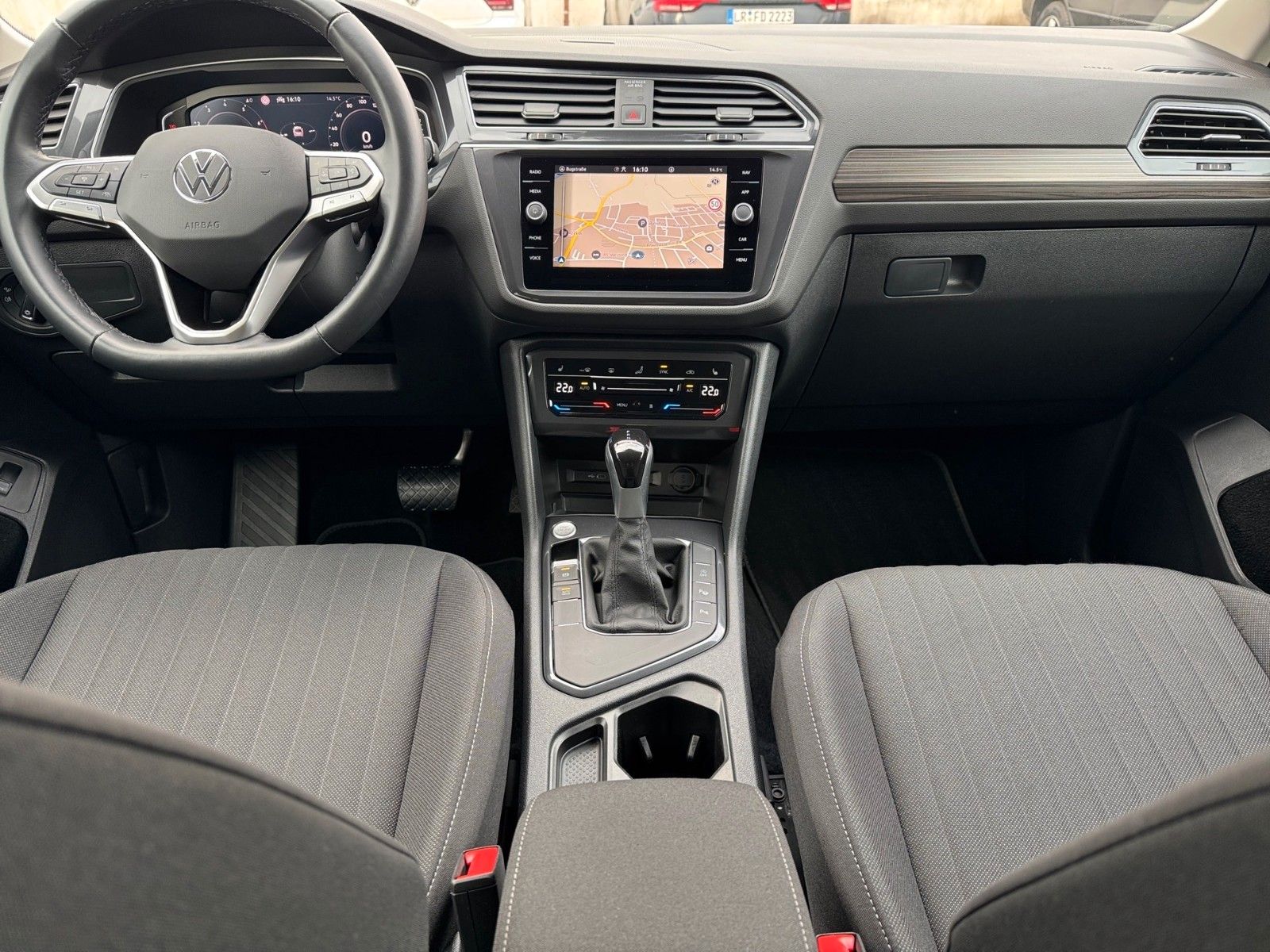 Fahrzeugabbildung Volkswagen Tiguan Allspace Life 1.5 TSI
