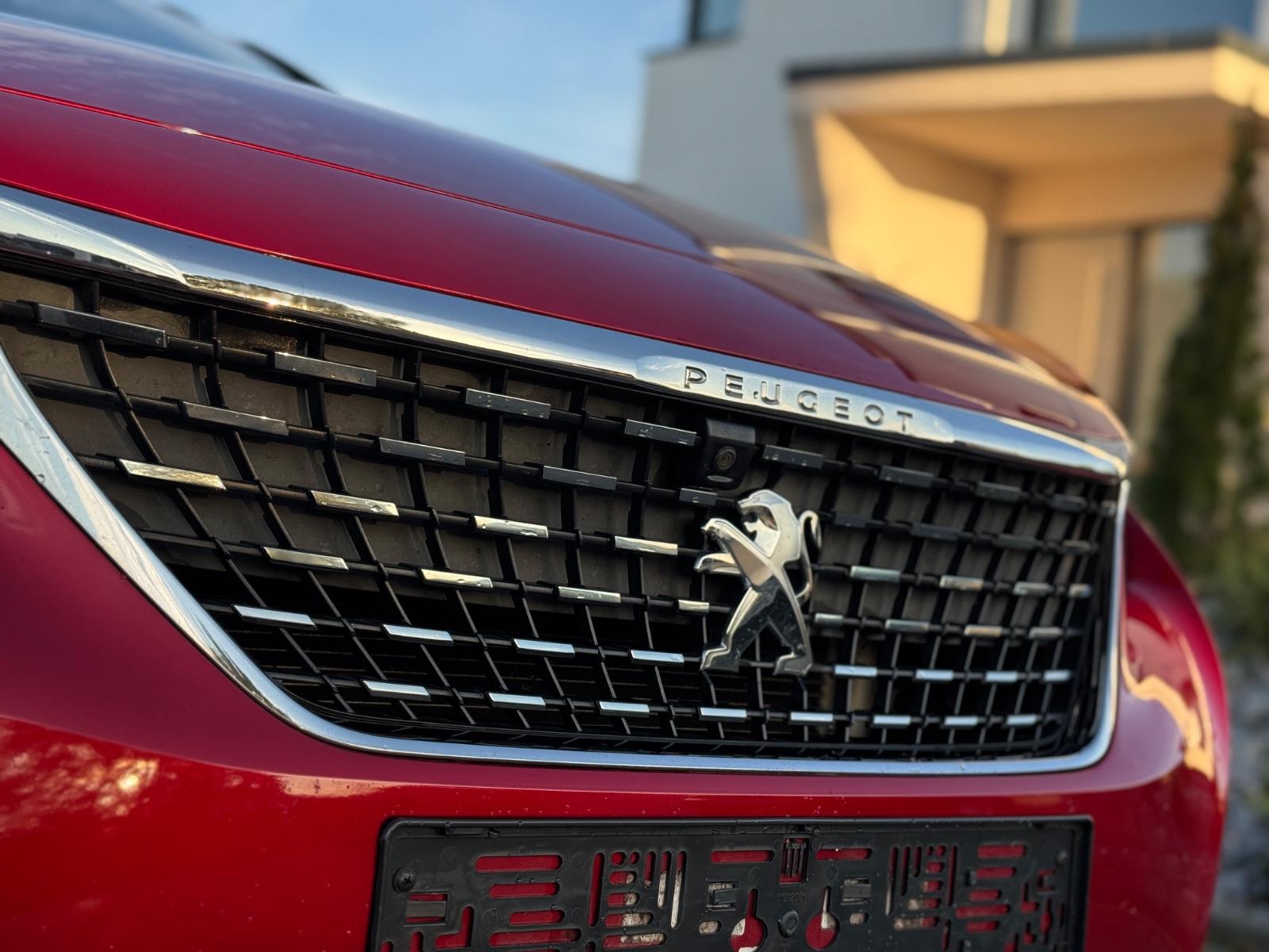 Peugeot 3008 KAMER-360°/LEDER/PANO/KeyLess/AHK+