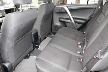 Toyota RAV 4 - 9