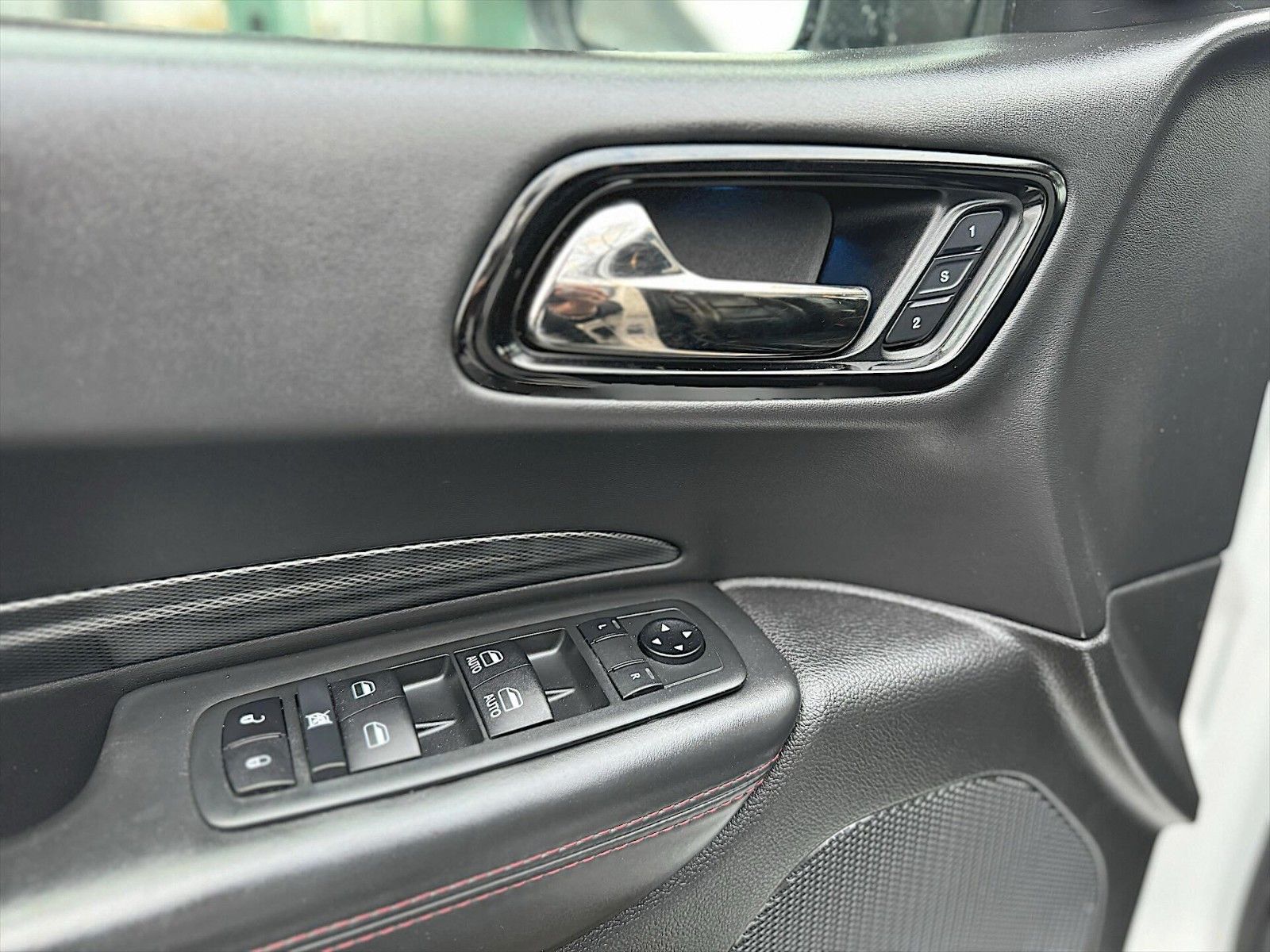 Fahrzeugabbildung Dodge Durango 5.7 V8 SRT R/T 4x4 Night-Paket Modell 22