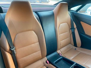 Mercedes E 250 - 10