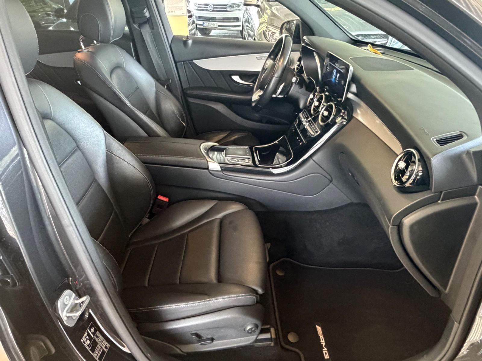 Fahrzeugabbildung Mercedes-Benz GLC 400 d Coupe 4 Matic AMG LINE * DIGITALTACHO