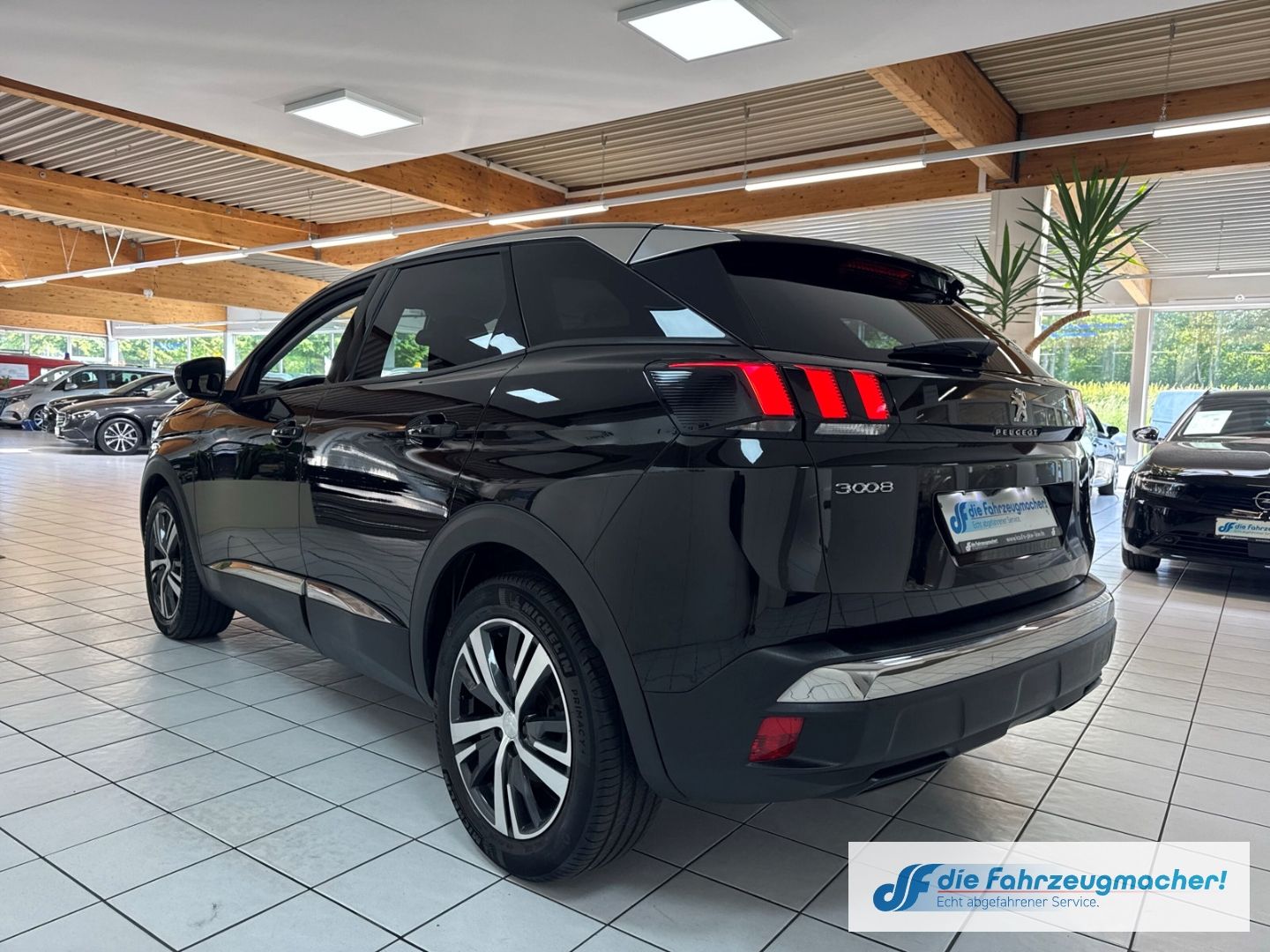 Fahrzeugabbildung Peugeot 3008 Allure Pack Navi Digitales Cockpit LED El.