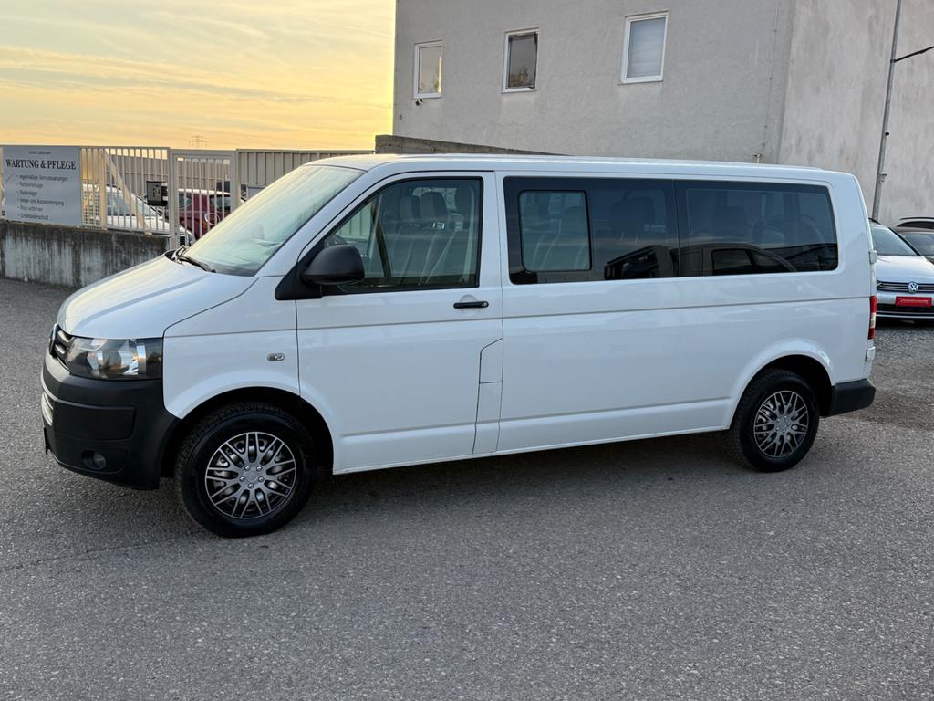 Volkswagen T5 Kombi