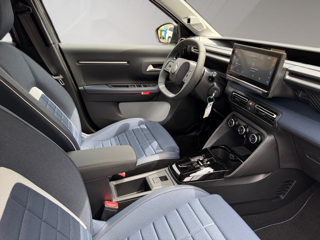 Fahrzeugabbildung Citroën C3 Hybrid 110 COLLECTION