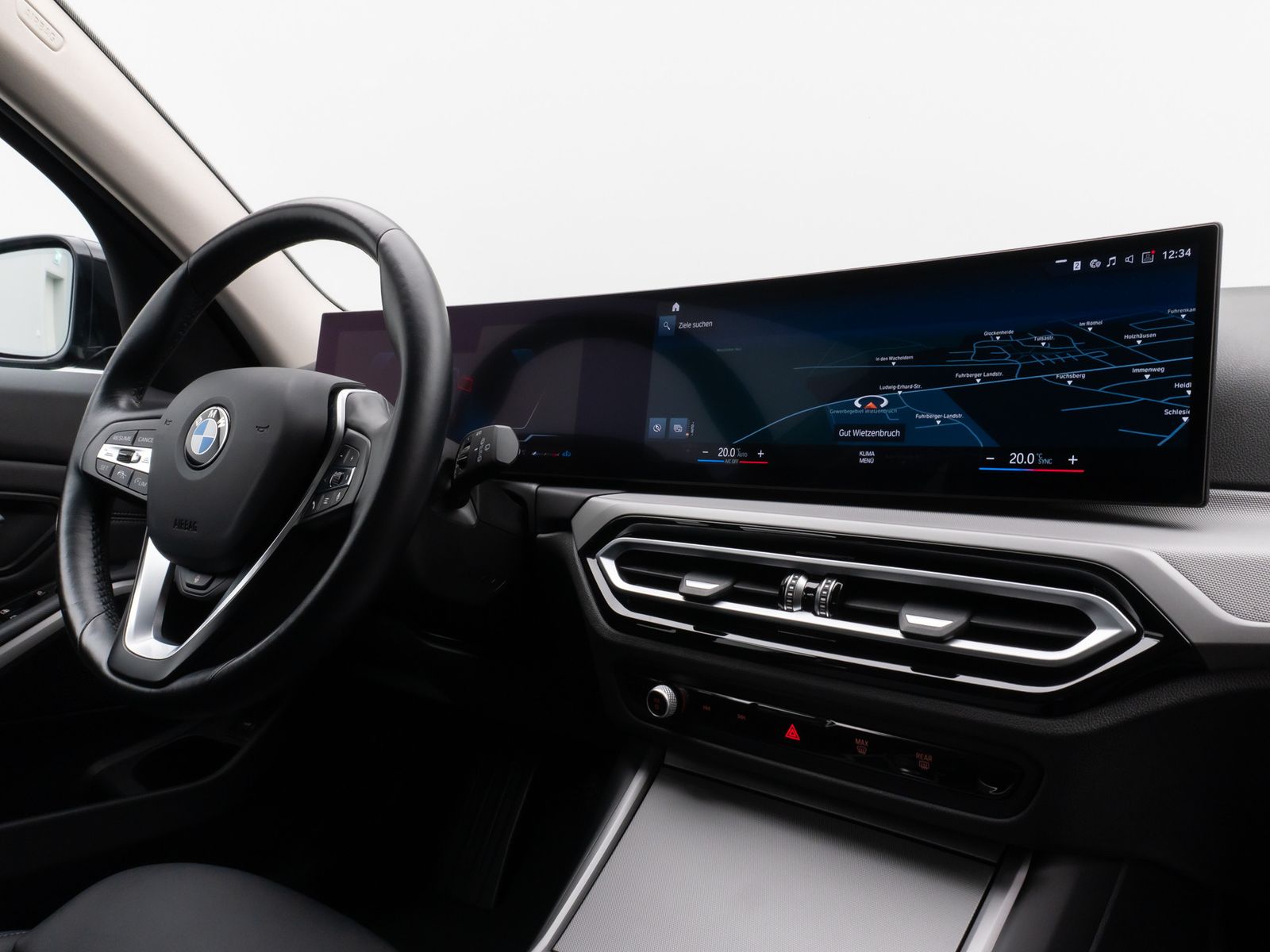Fahrzeugabbildung BMW 320d Kamera DAB HUD Lenkradheizung Alarm Sport
