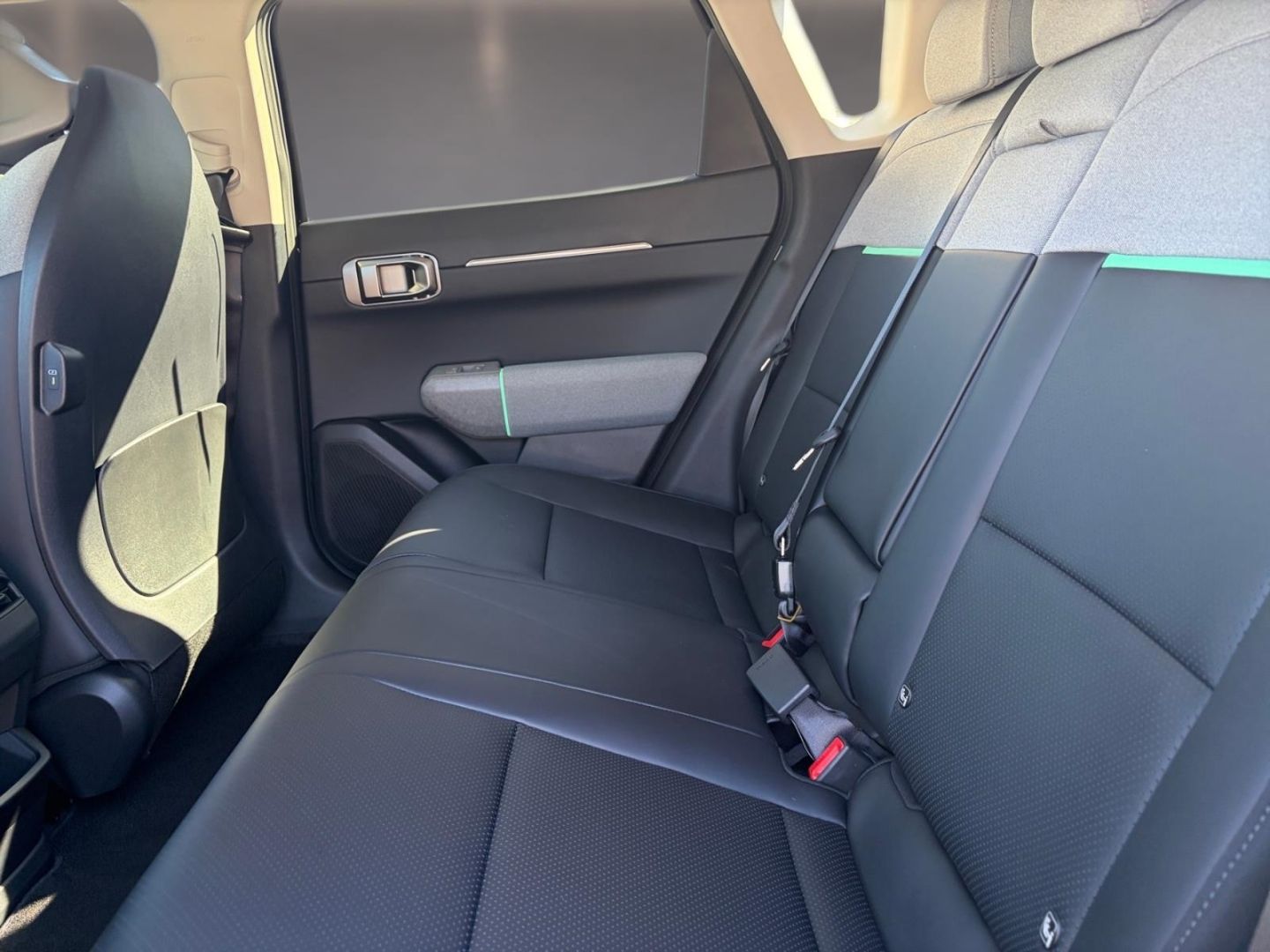 Fahrzeugabbildung Kia EV4 150 kW Earth 58 FWD EARTH UP TE WIC Navi Dig