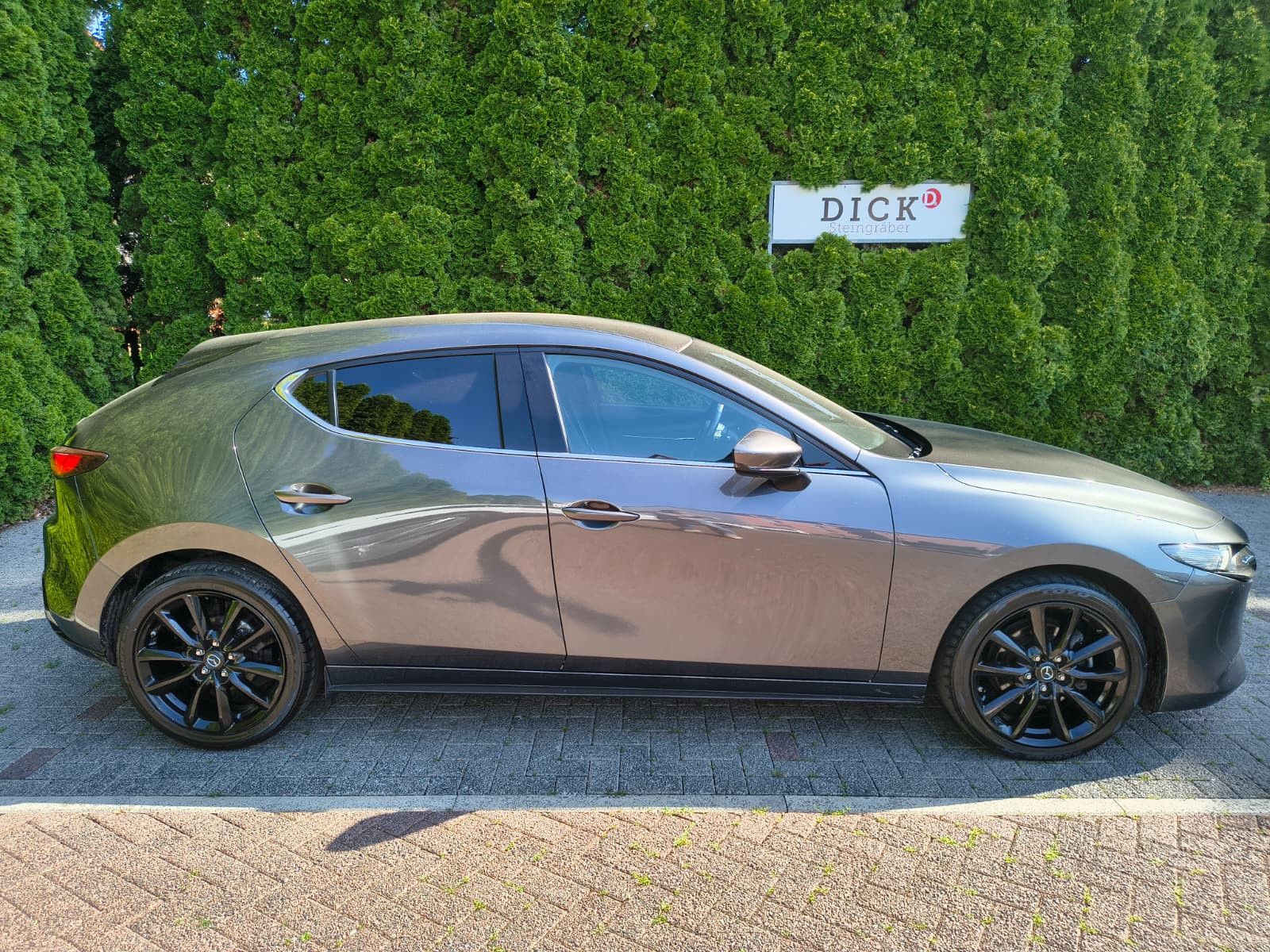 Fahrzeugabbildung Mazda 3 2.0 Auto. Selection LED+NAVI+SHZ+KAM+ACC+BOSE+