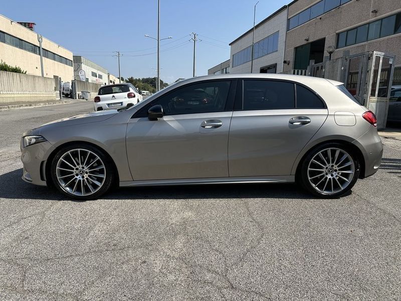Mercedes-Benz Classe A A 220 d Automatic Premium imagem 3