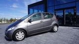 Mercedes-Benz A 180 A 180 AUTOMATIK+SITZHEIZUNG+TEMPOMAT+PDC - gebrauchte Mercedes-Benz A 180 aus dem Jahr 2009