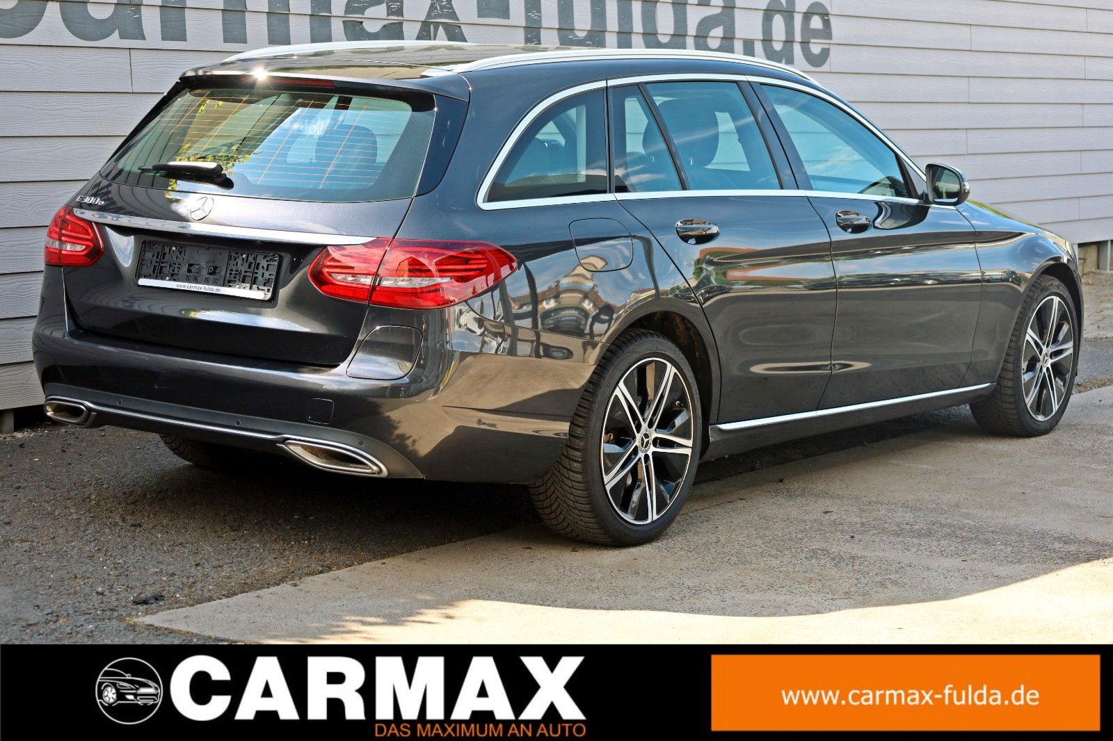 Fahrzeugabbildung Mercedes-Benz C 300e T Avantgarde Leder,Navi,LED,Kamera,SH,PDC
