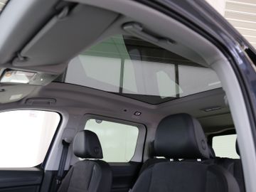 Volkswagen Caddy Maxi 2.0TDI DSG STYLE NAV PRO 7SITZ