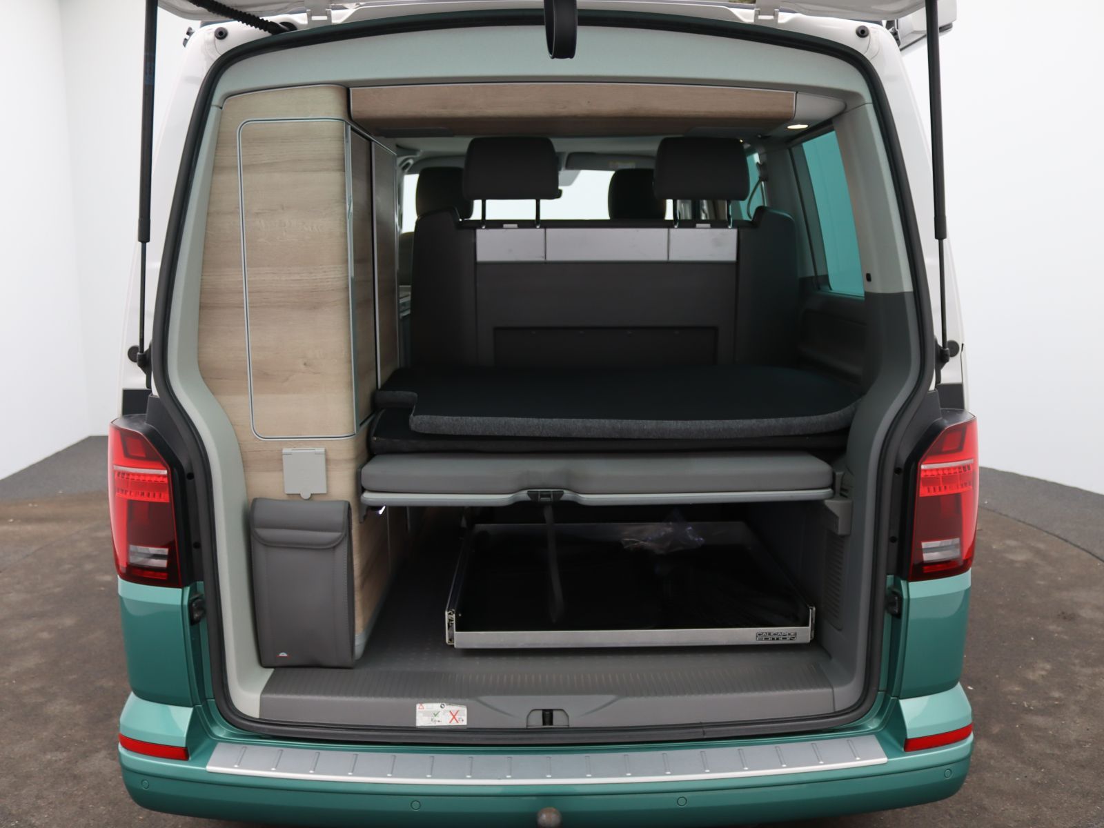 Volkswagen T6 California - Bild 17