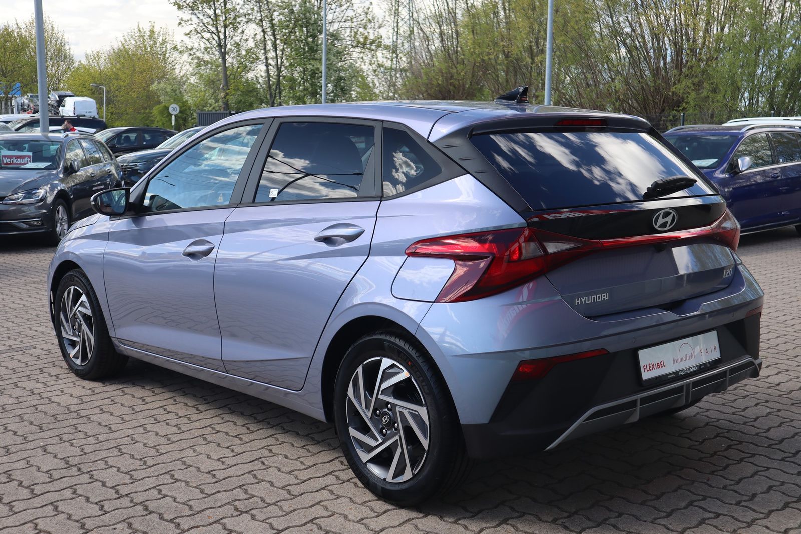 Hyundai i20 1.2 Navi Kamera Tempomat imagem 3