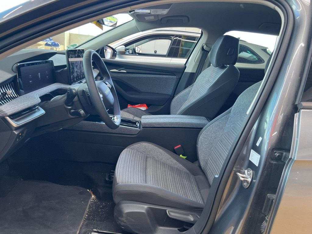 Skoda Superb - Bild 7