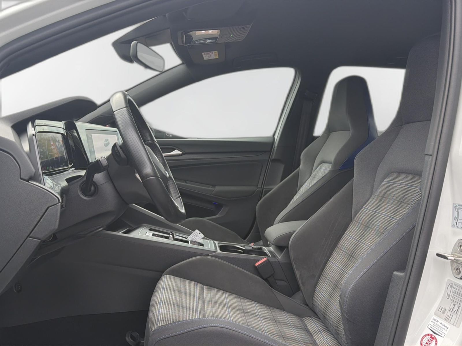 Volkswagen Golf VIII GTE 1.4 eHybrid Navi SiHz ACC imagem 2