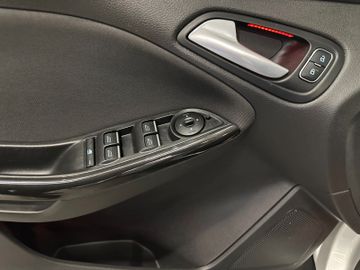 Ford Focus Turnier Titanium *2. Hand*AHK*Klima*Navi*