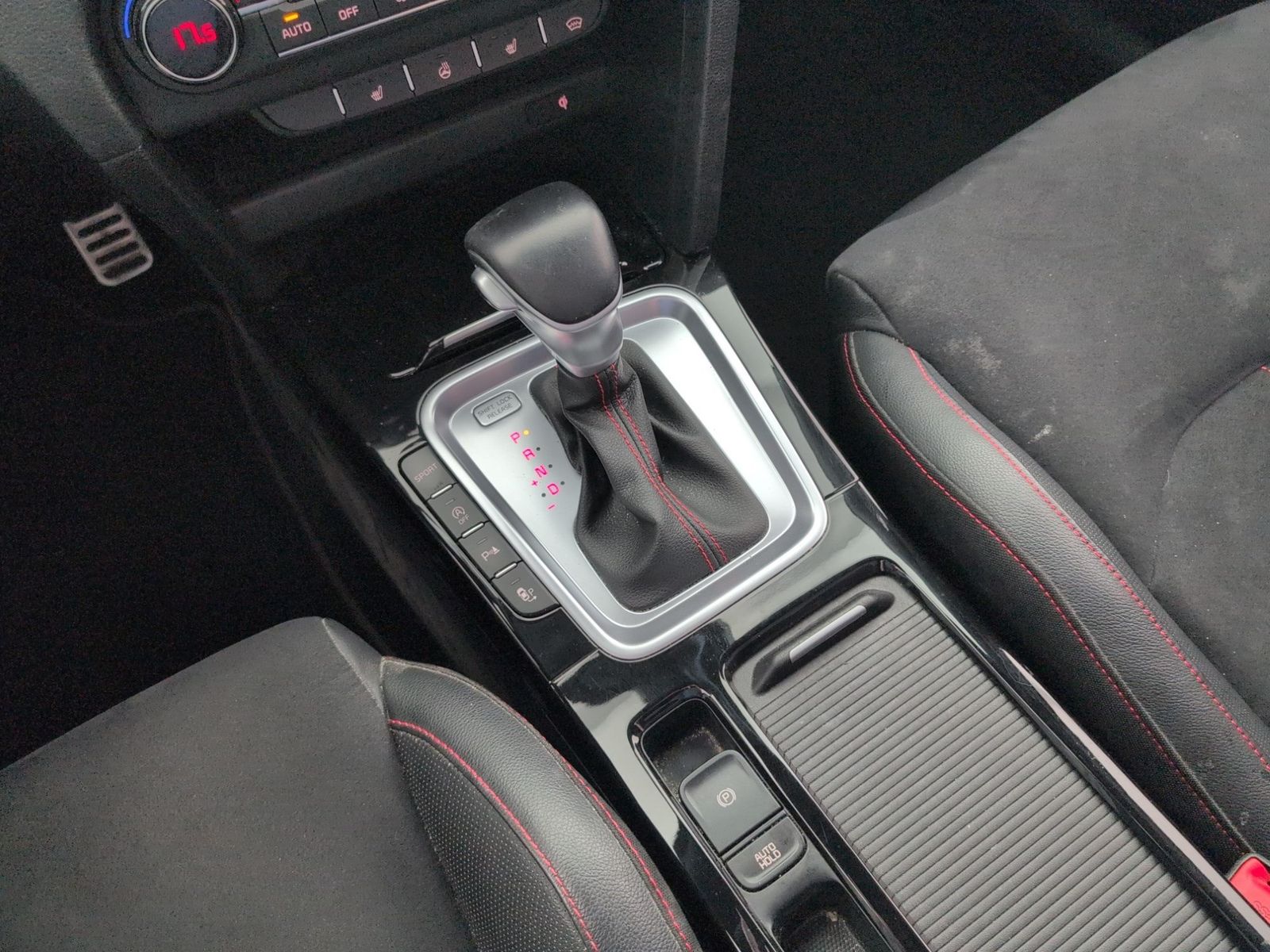 KIA pro_cee'd ProCeed 1.6 T-GDI GT DCT Navi Komfort JBL – Bild 20