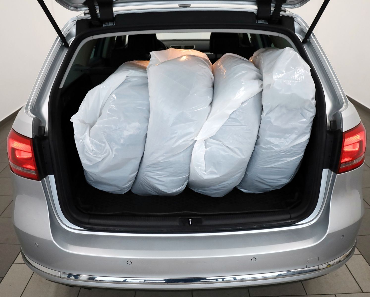 Fahrzeugabbildung Volkswagen Passat Variant Comfortline BlueM.,Navi,SH,AHK+WR