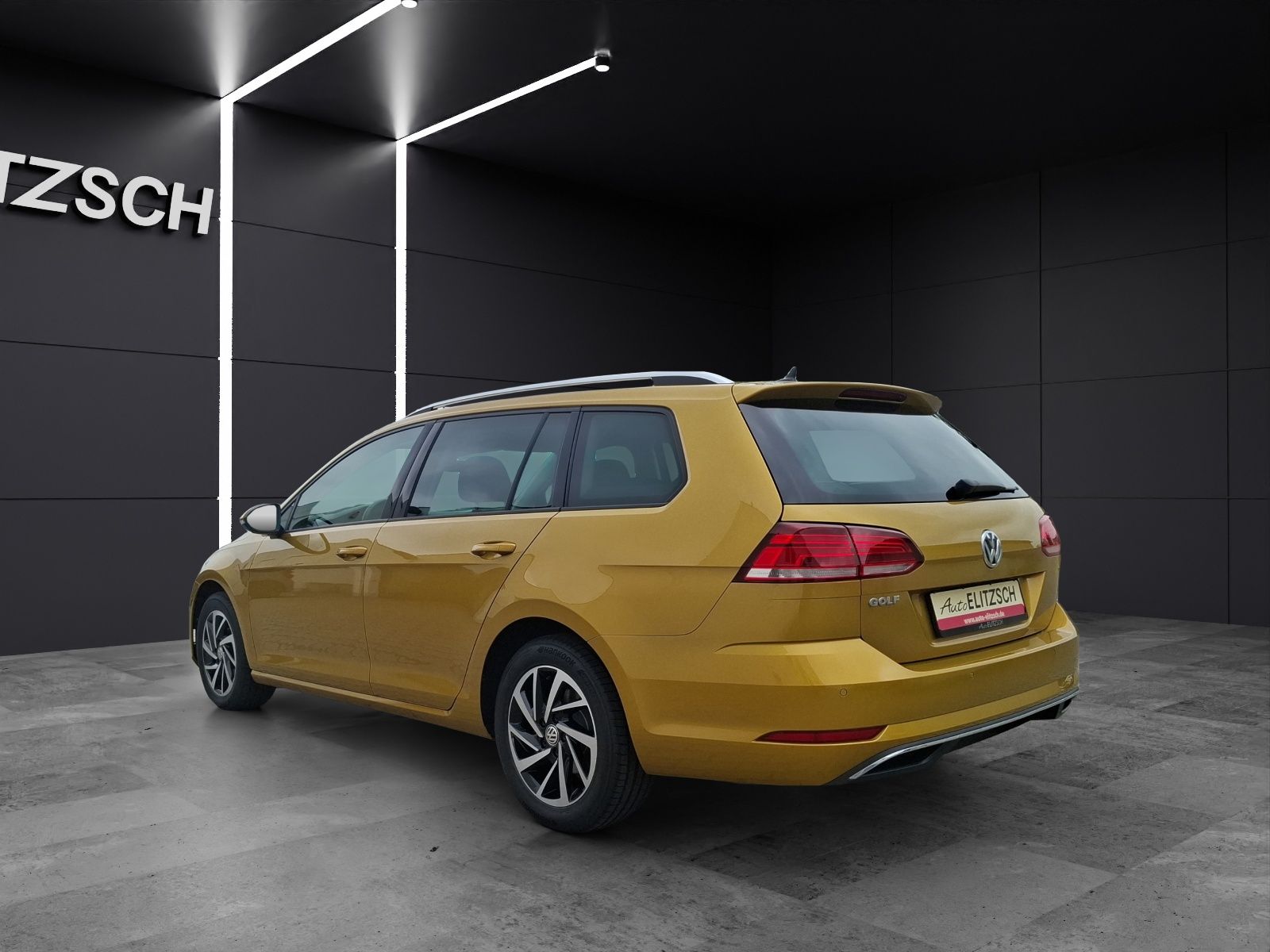 Fahrzeugabbildung Volkswagen Golf VII Variant TSI Join DSG LED AHK Navi ACC P