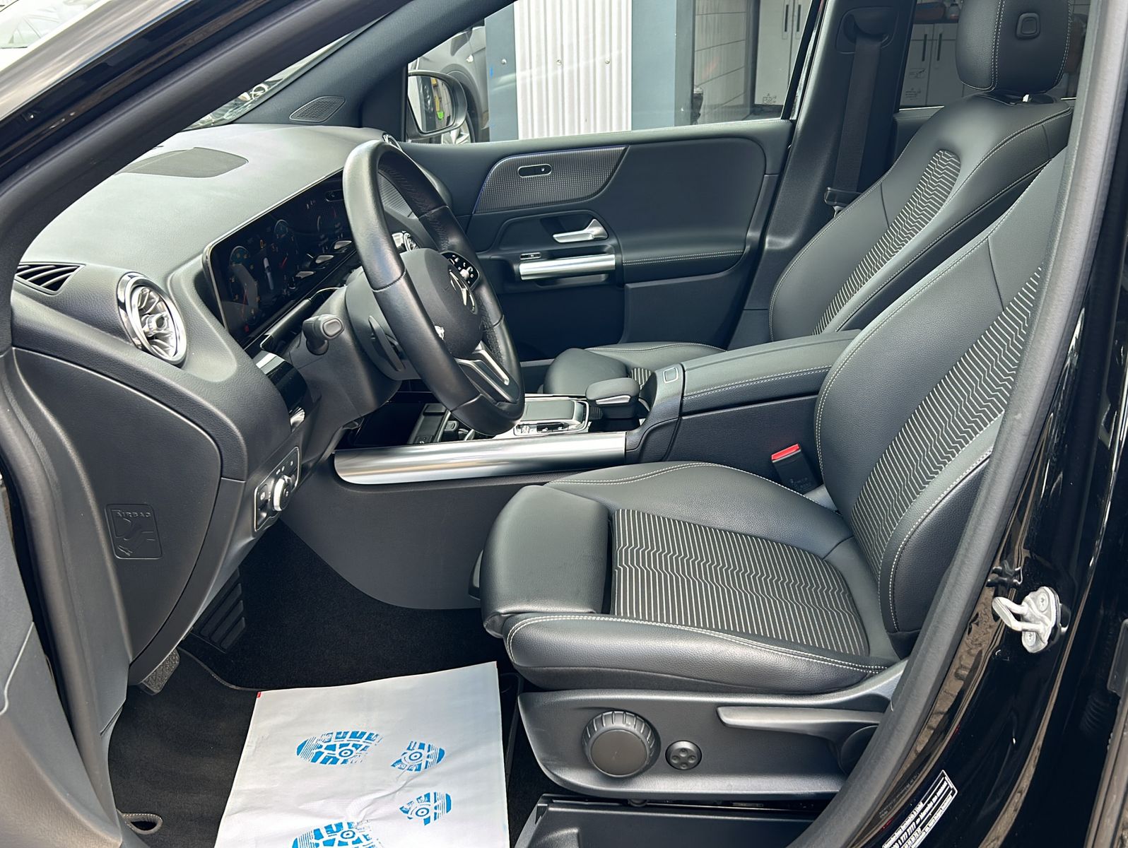 Fahrzeugabbildung Mercedes-Benz B  200 Edition Business Paket