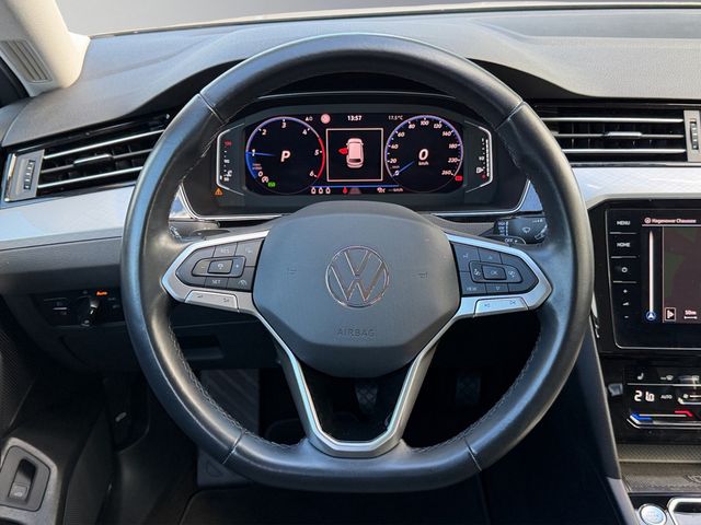 Passat Variant 2.0 TDI Business DSG FACEL. LED
