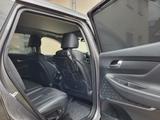 Hyundai SANTA FE 2.2 CRDi Premium 4WD 8AT SEVEN Premium - Hyundai SANTA FE: 7 Sitzer