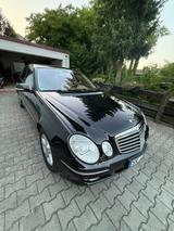 Mercedes-Benz E 280 CDI AVANTGARDE  - Mercedes-Benz E 280: Cdi Avantgarde
