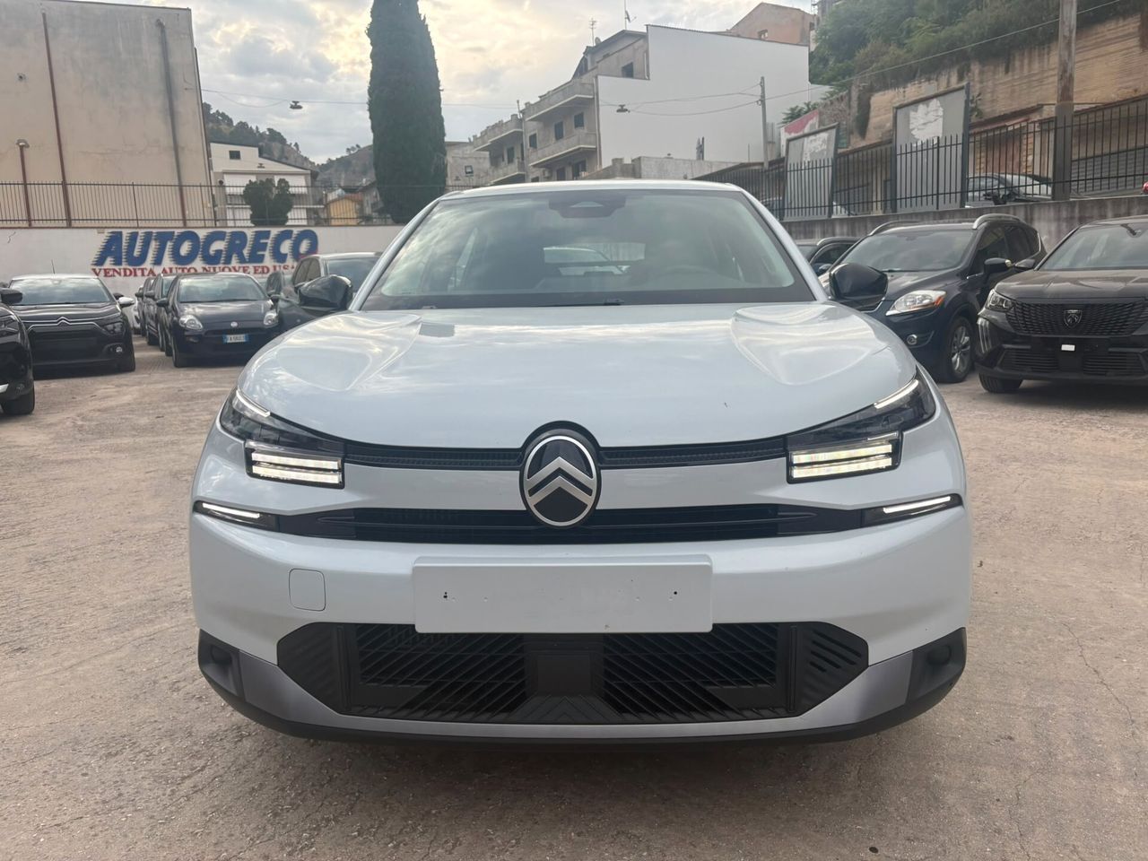 Other Citroen C4 Hybrid 100 e-DCS6 You imagem 2