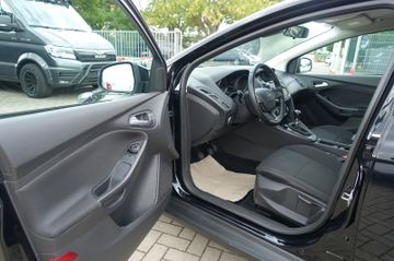 Ford Focus - 10