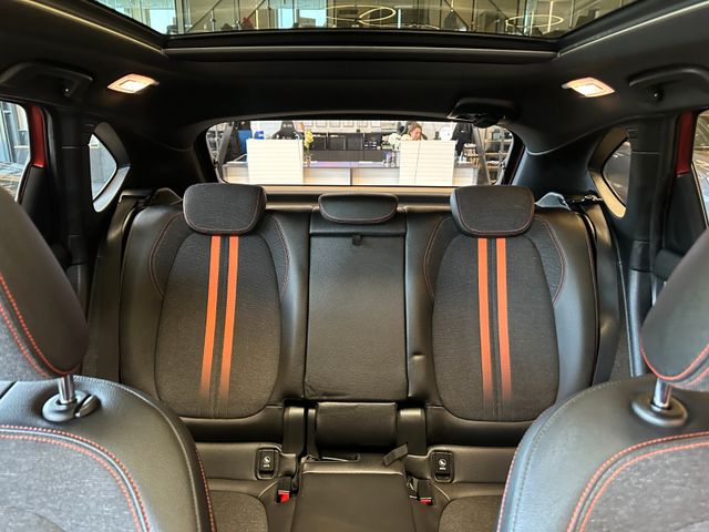 MYAUTOCENTER – Gebraucht- und Jahreswagen mit Werkstattservice in Pfaffenhofen BMW 225 Active Tourer Sport Line *Pano*Navi*LED*