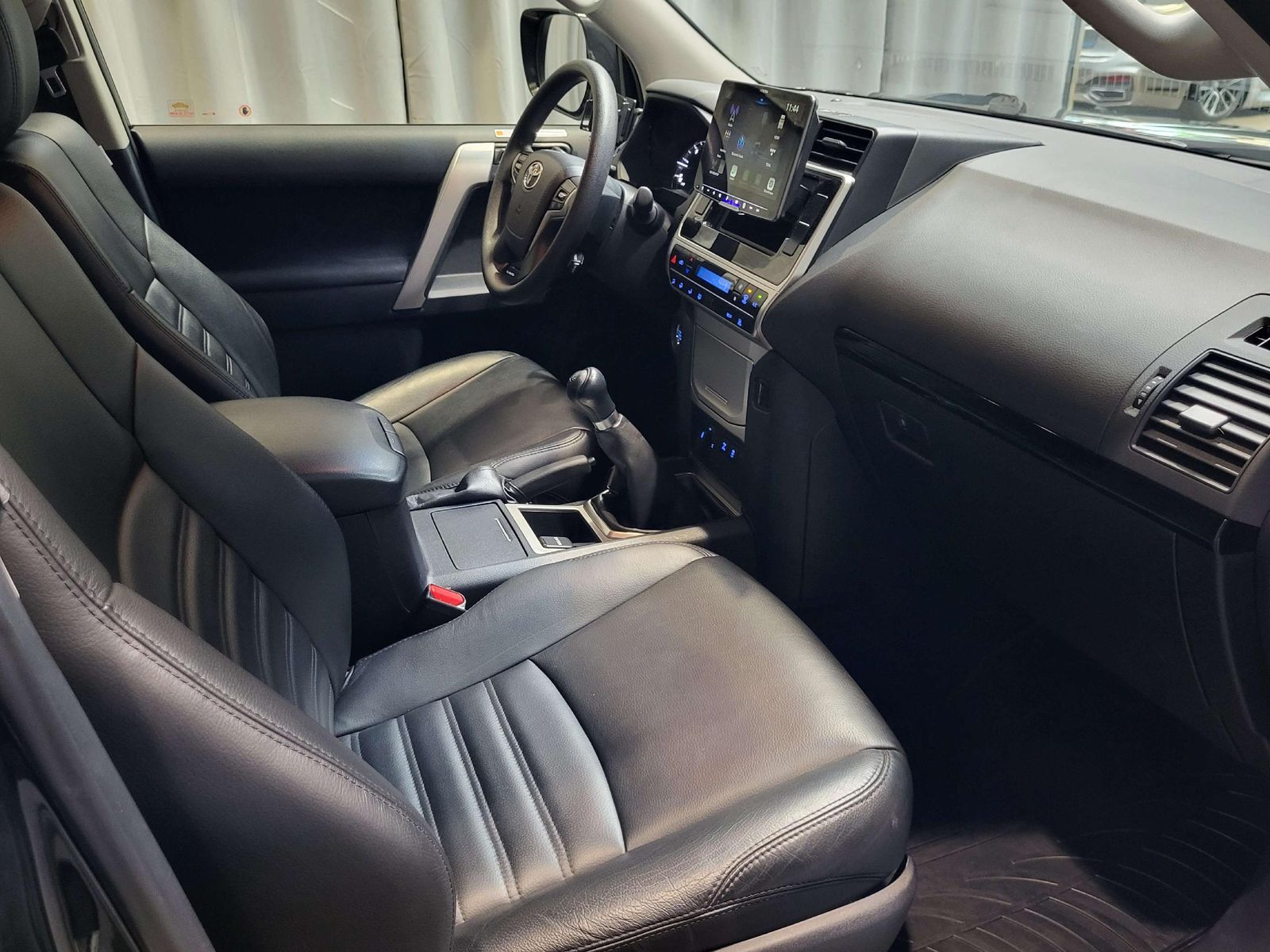 Toyota Land Cruiser 2.8D-4D 1of1 *Kühlbox| Seilwinde* foto 18