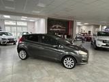 Ford Fiesta Titanium Navi/Kamera - Ford Fiesta aus 2016 mit Benzin-Antrieb: Kleinwagen